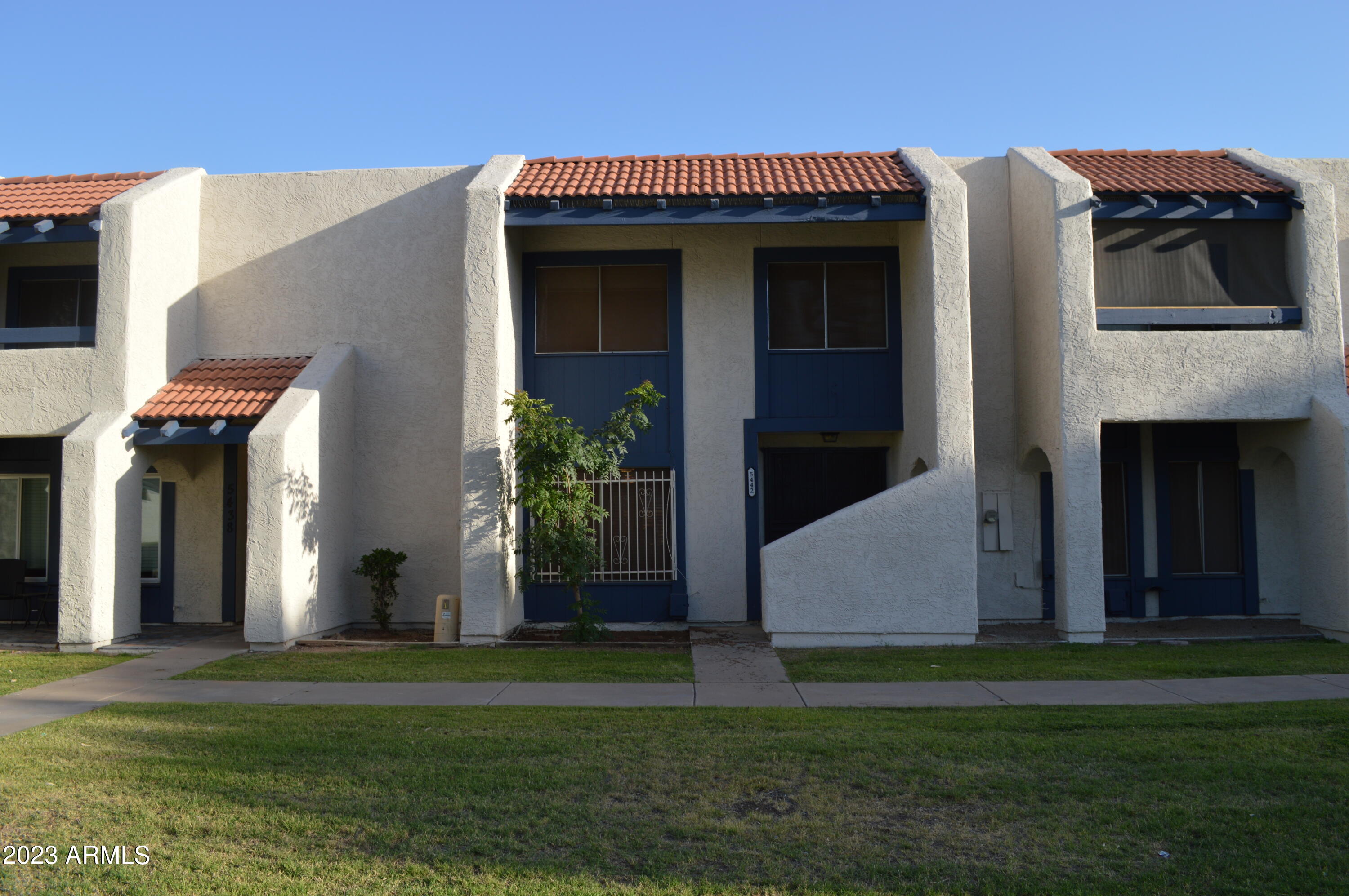 5442 W EL CAMINITO Drive