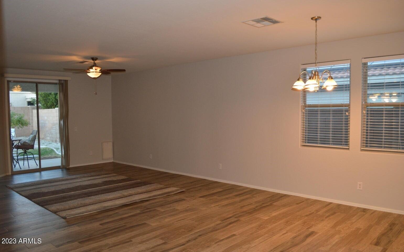 7558 W SPUR Drive