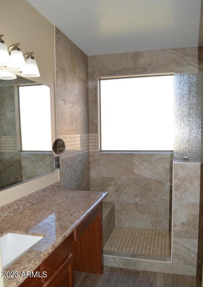 7558 W SPUR Drive