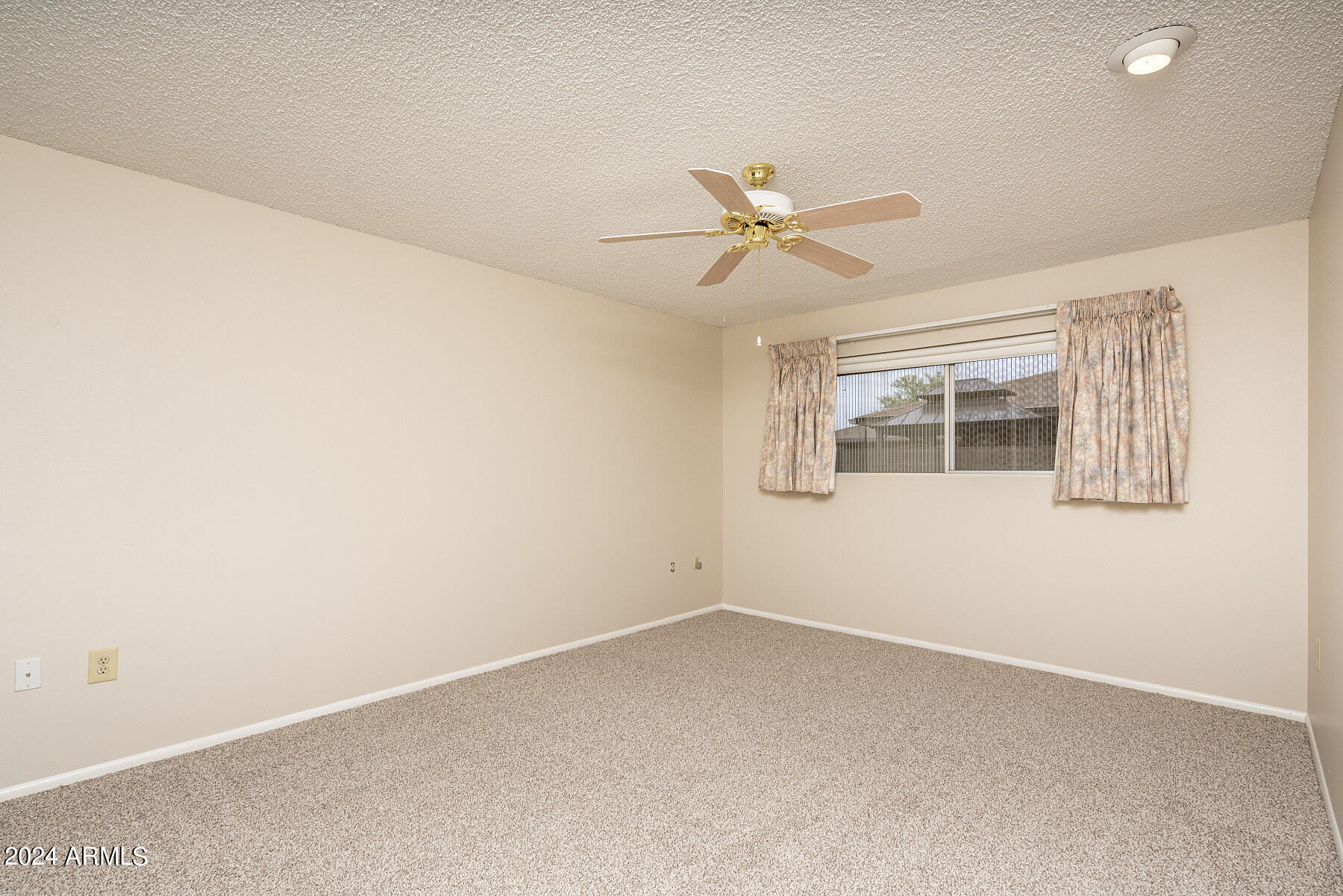 10234 W CHARTER OAK Drive