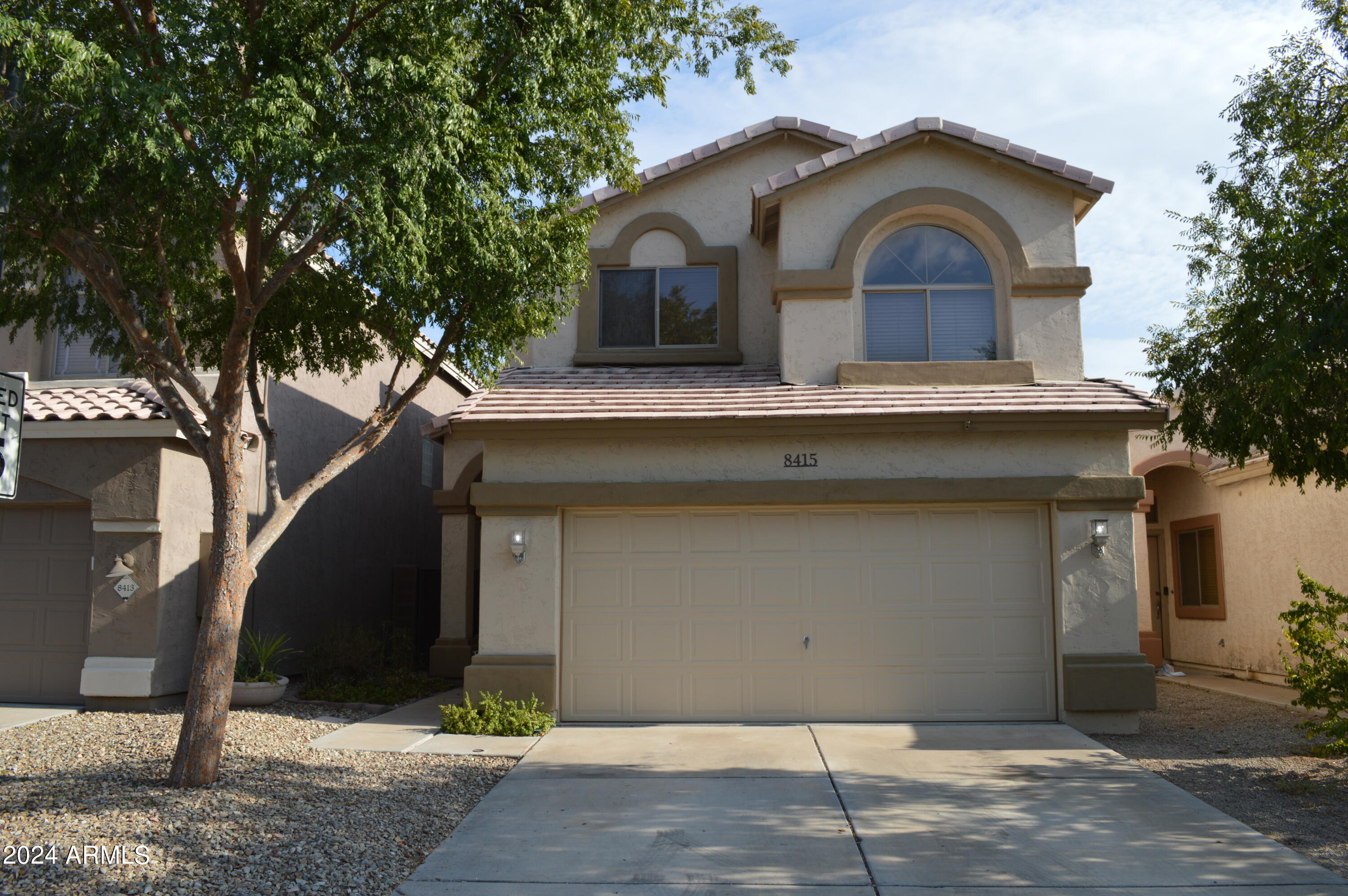 8415 W SALTER Drive