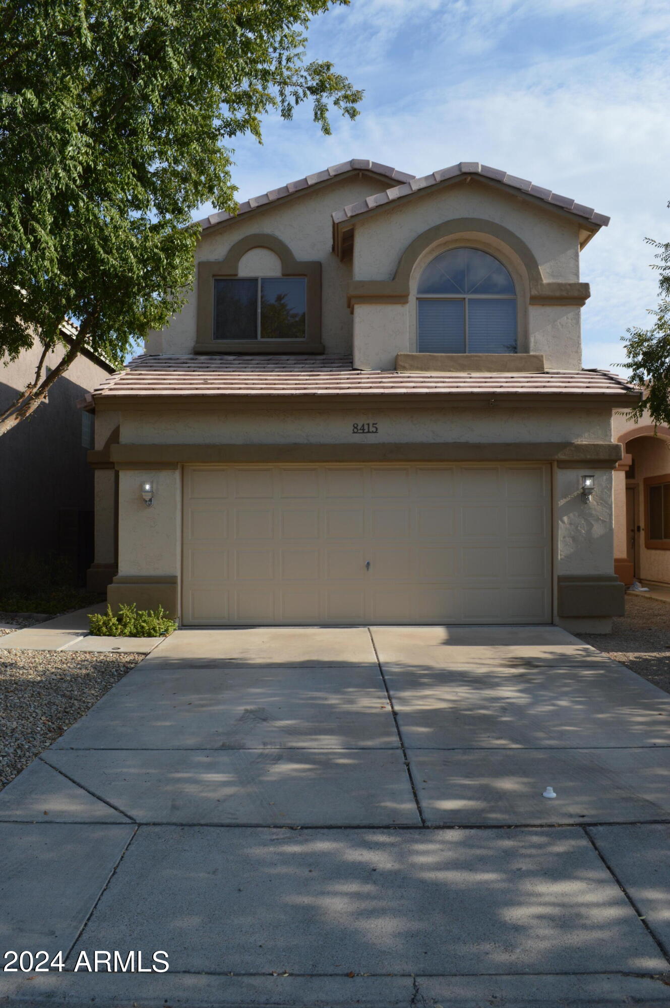 8415 W SALTER Drive