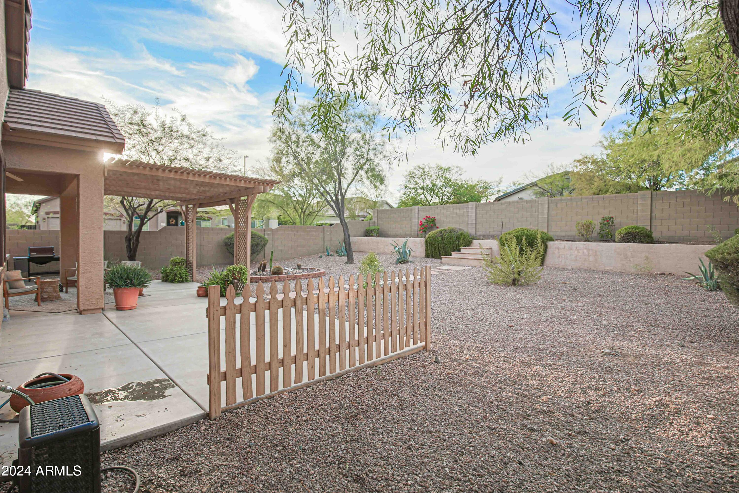 4438 W MOSS SPRINGS Road