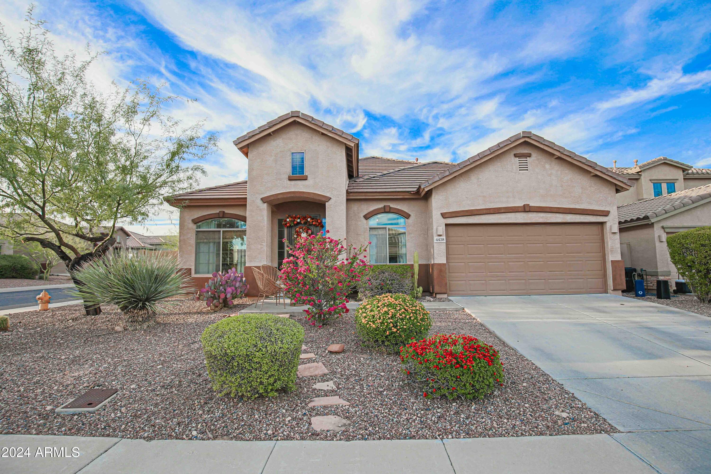4438 W MOSS SPRINGS Road