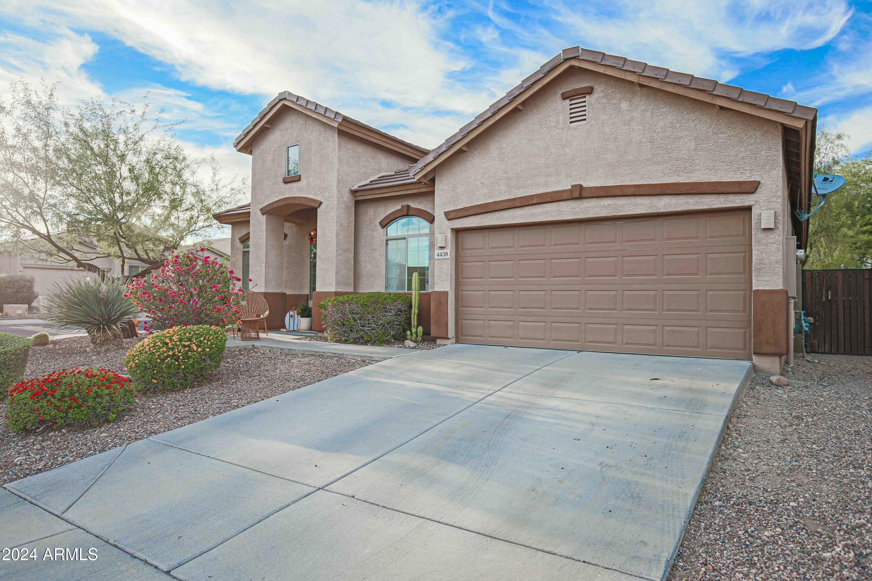 4438 W MOSS SPRINGS Road