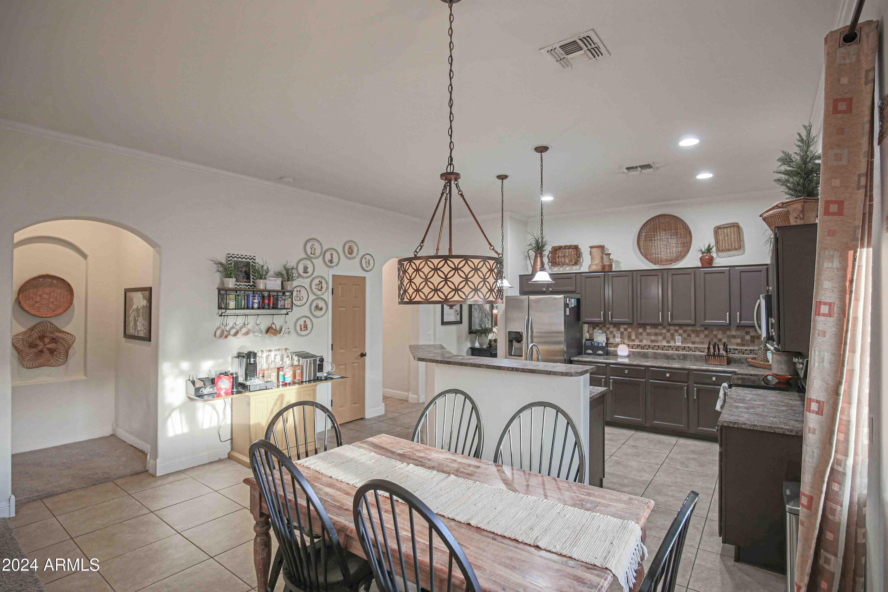 4438 W MOSS SPRINGS Road