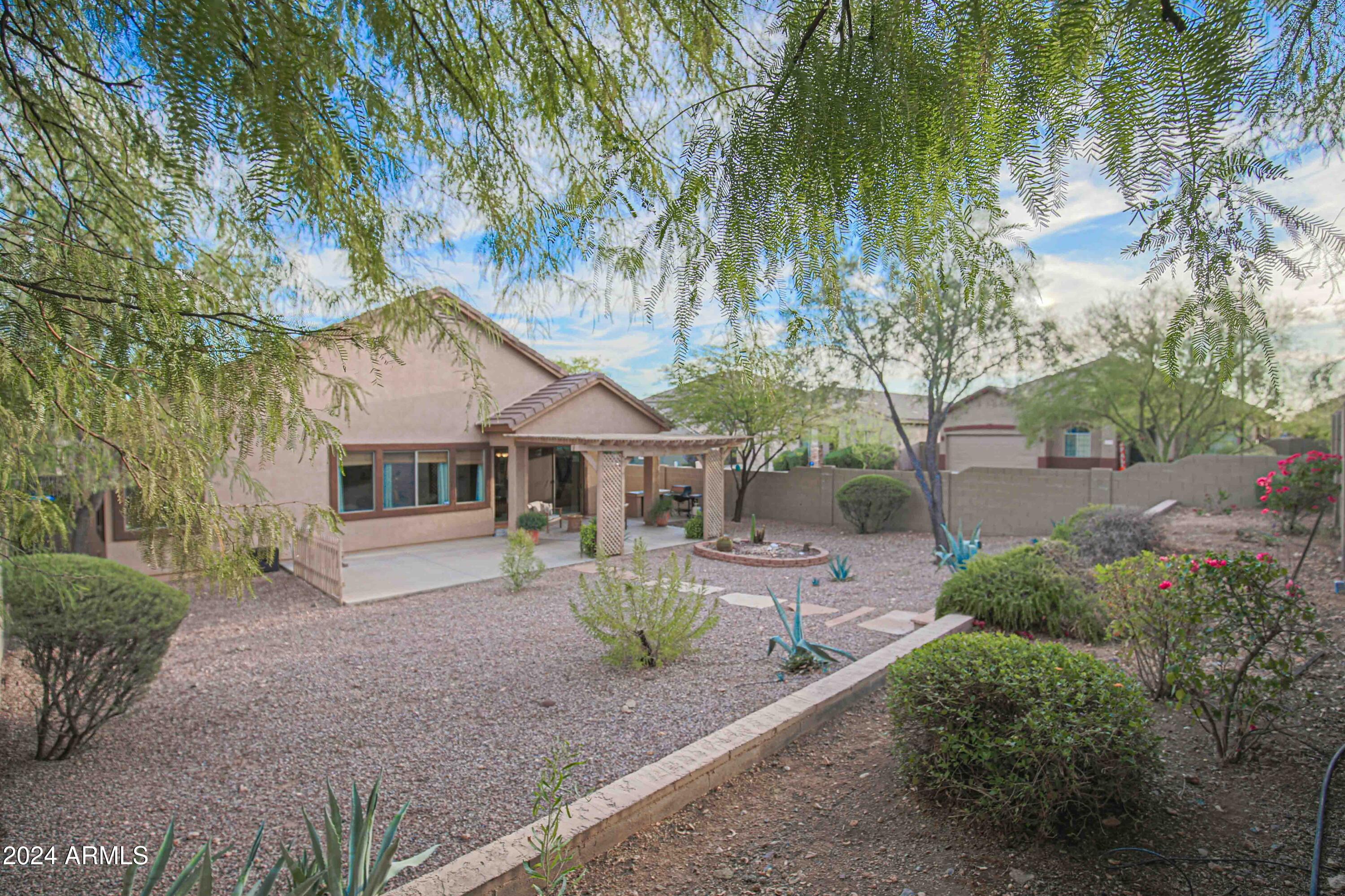 4438 W MOSS SPRINGS Road