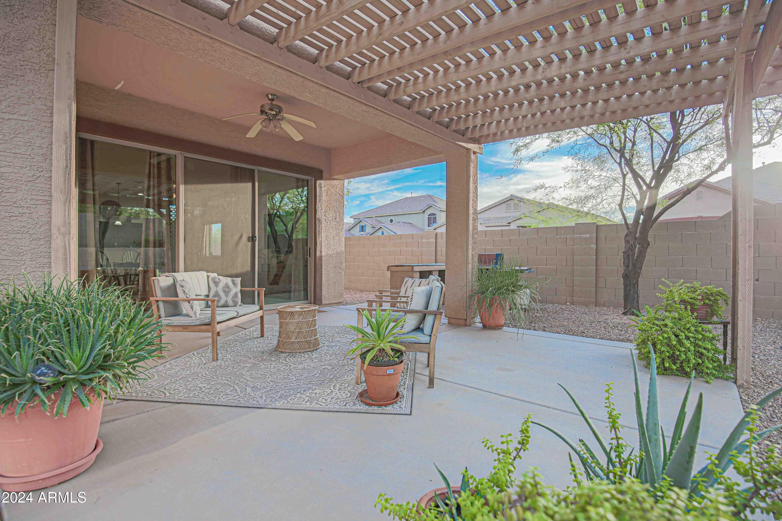 4438 W MOSS SPRINGS Road