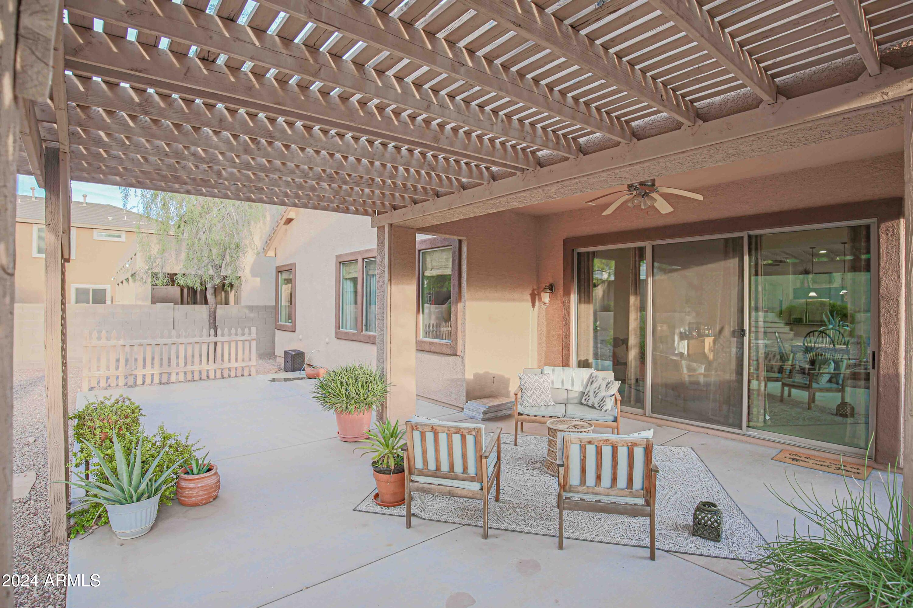 4438 W MOSS SPRINGS Road