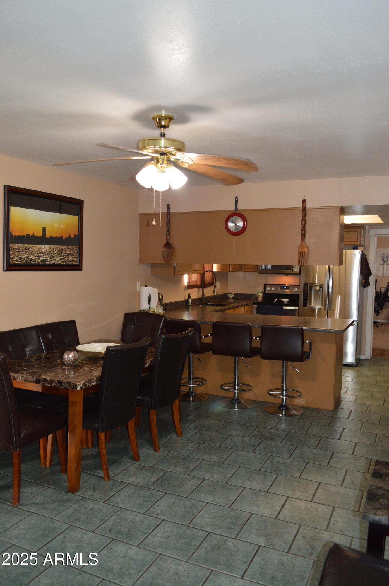 2301 W OCOTILLO Road