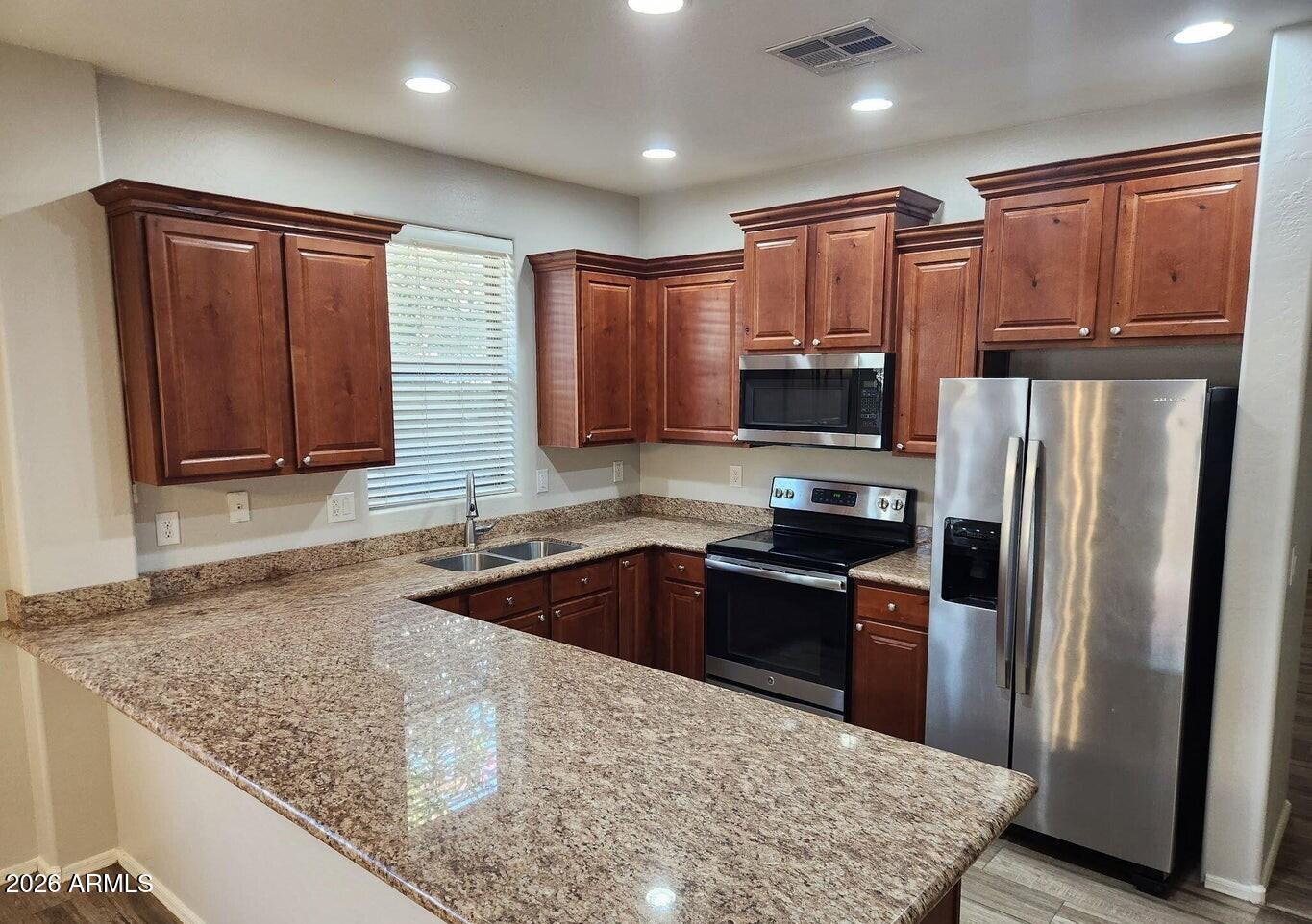 7558 W SPUR Drive