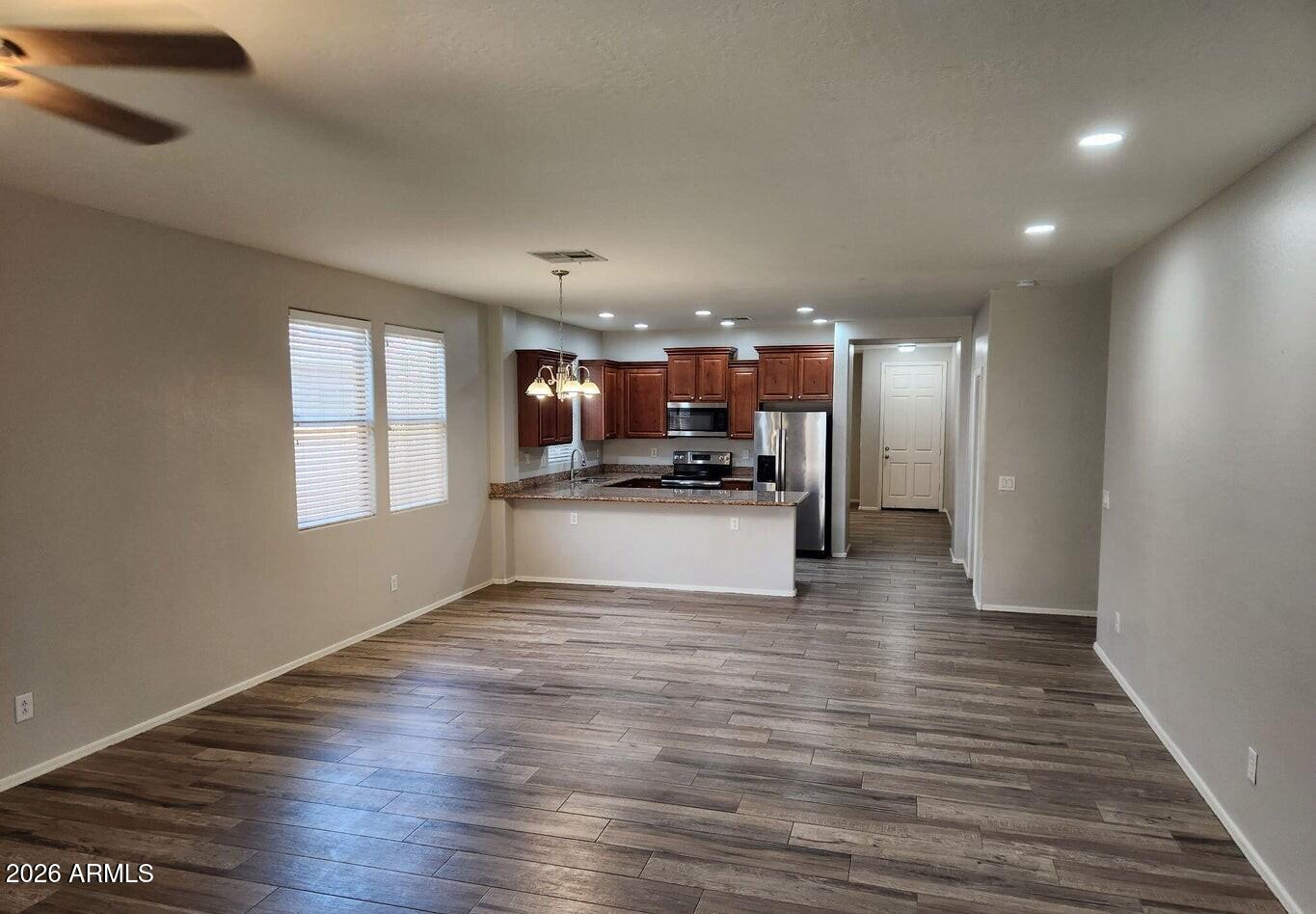 7558 W SPUR Drive