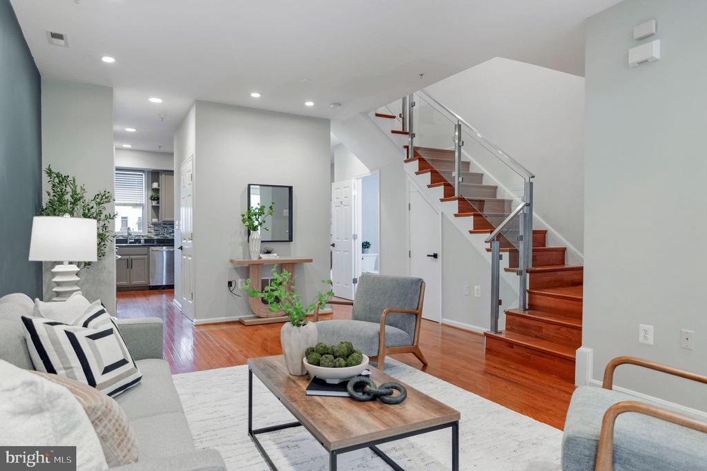 253 14TH STREET SE A