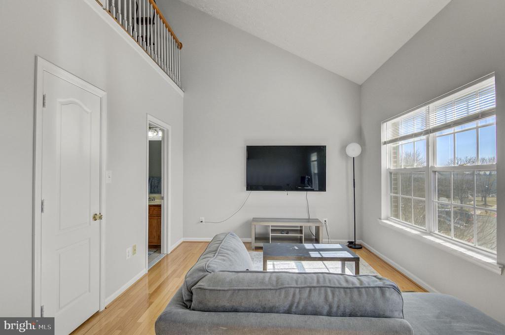 3334 Hollow Ct
