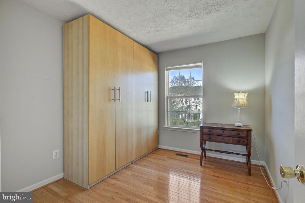 3334 Hollow Ct