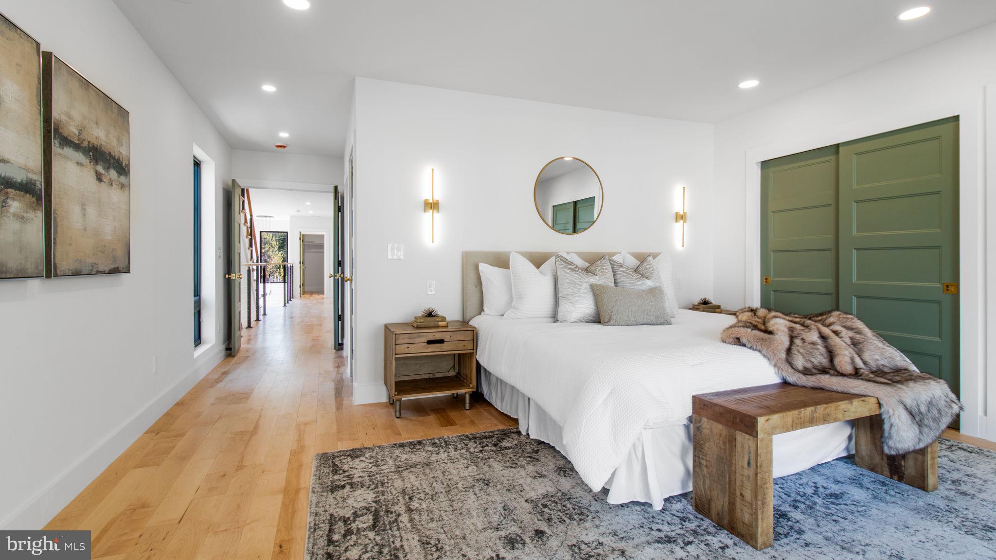 2025 N EMERSON STREET