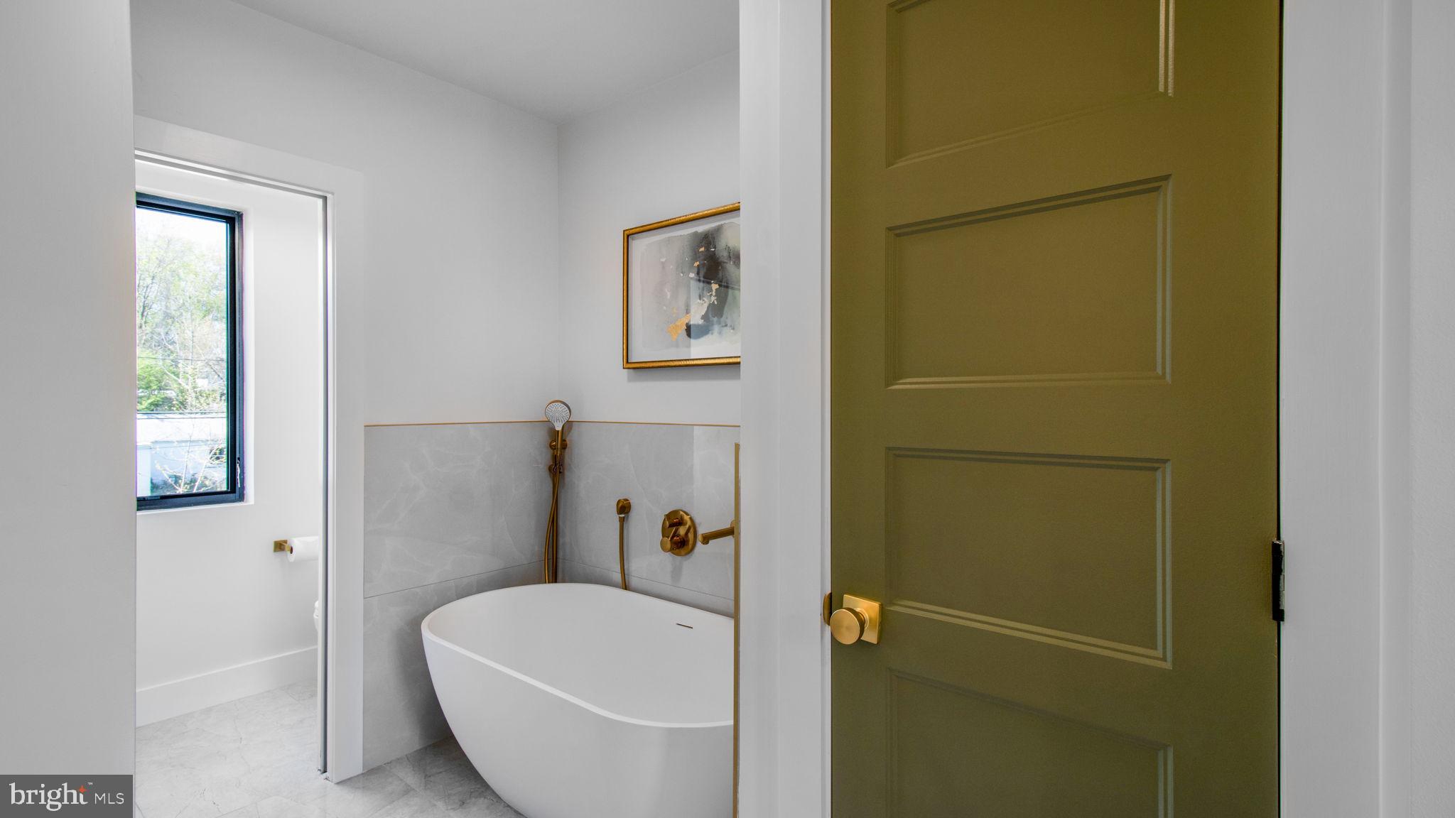 2025 N EMERSON STREET