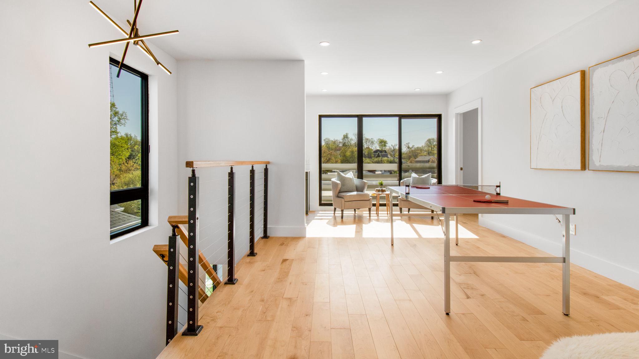 2025 N EMERSON STREET