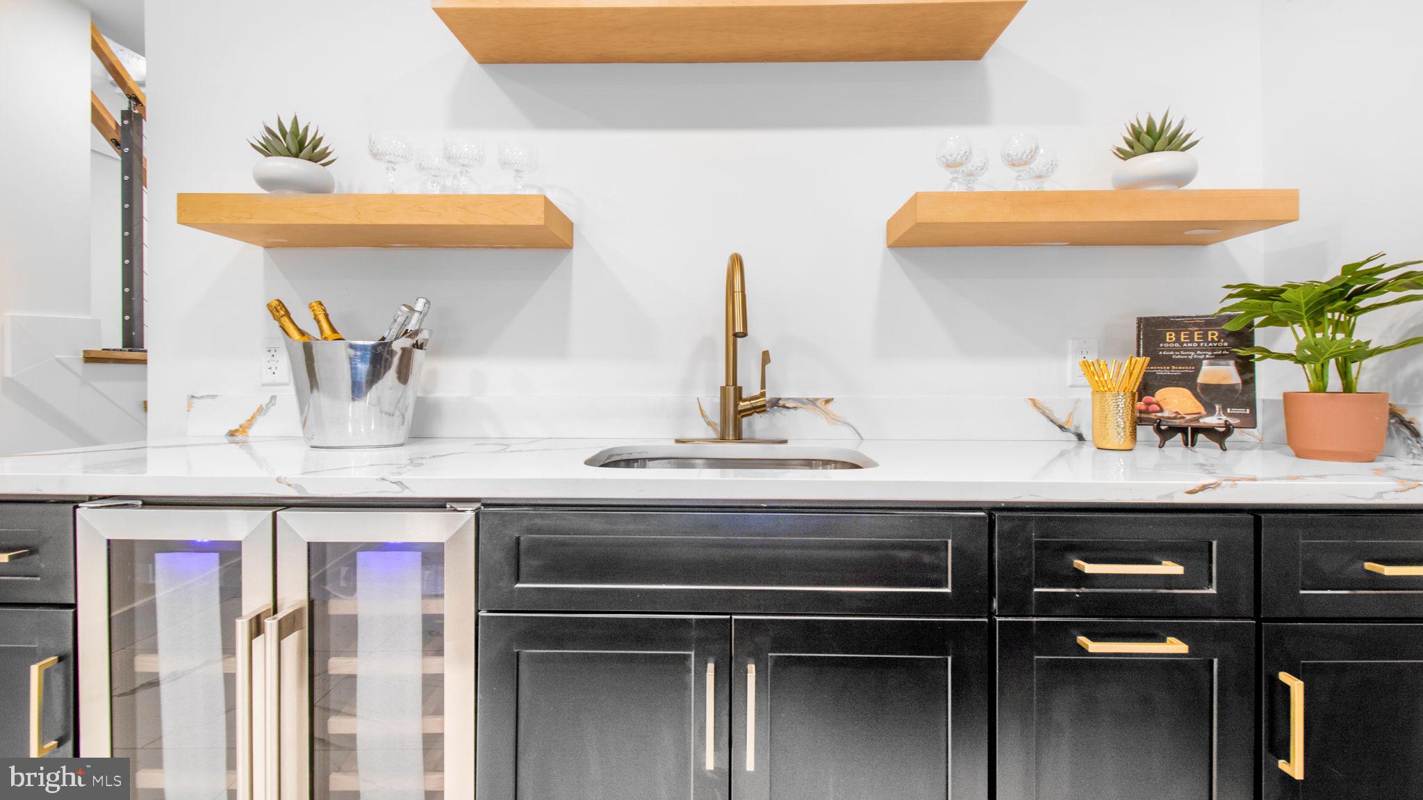 2025 N EMERSON STREET