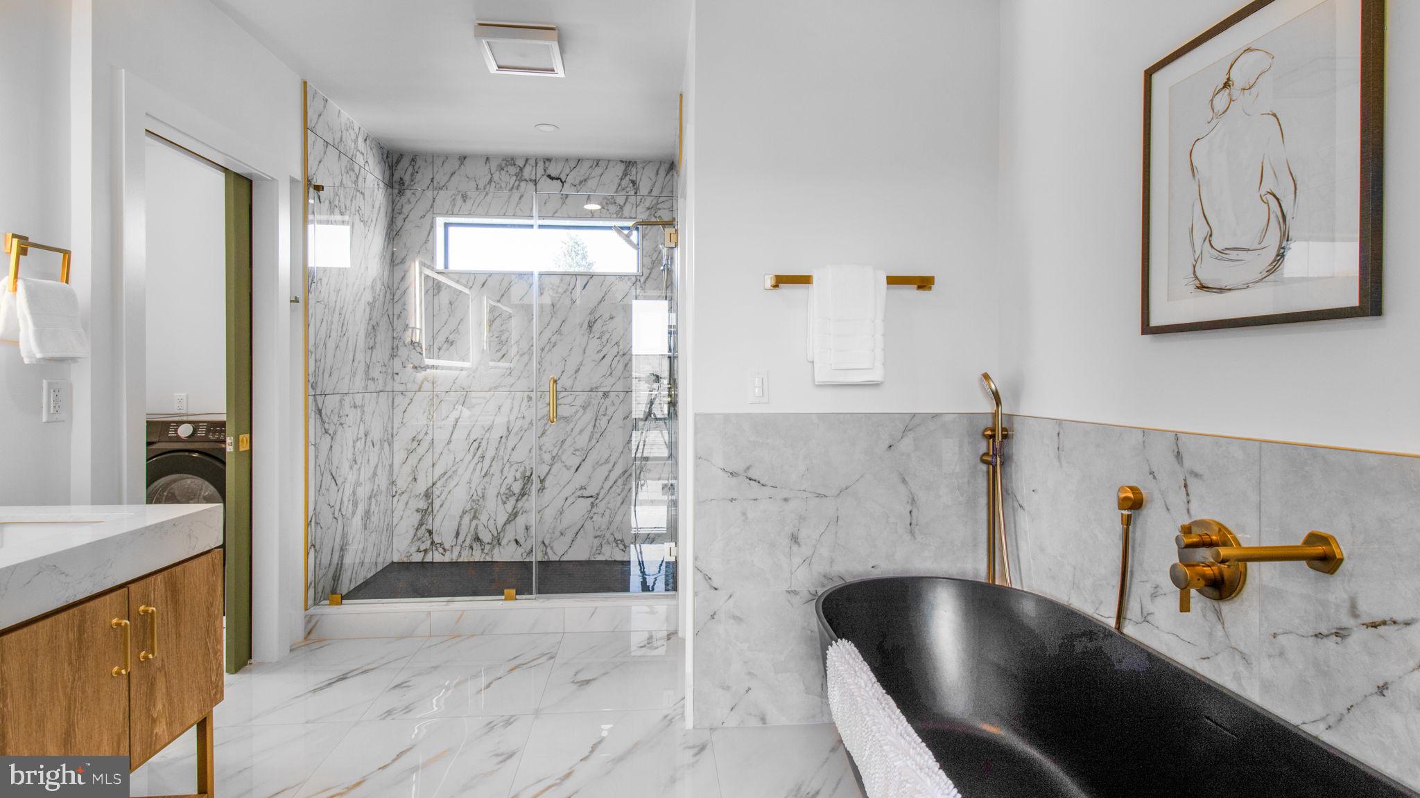 2025 N EMERSON STREET