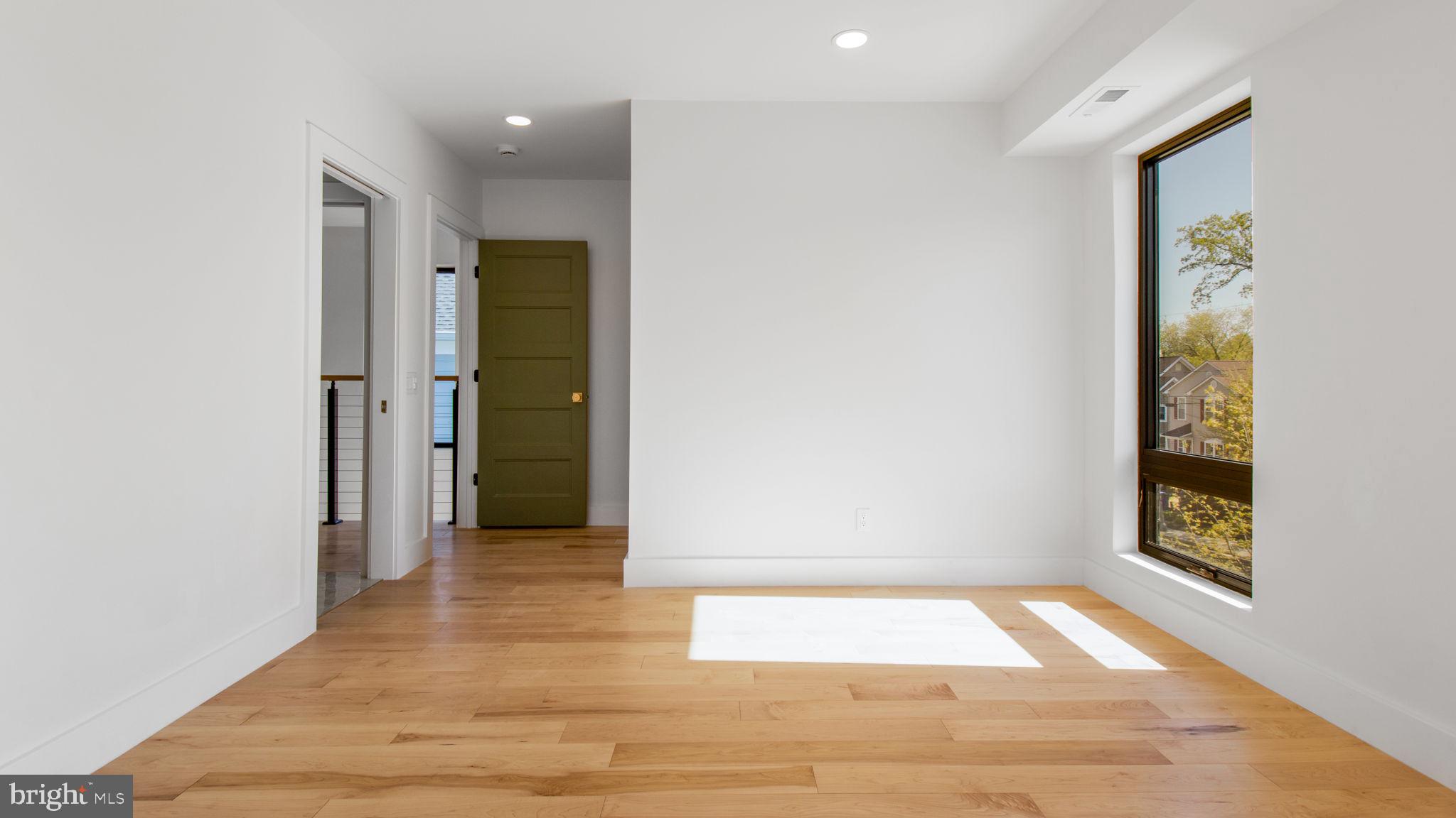 2025 N EMERSON STREET