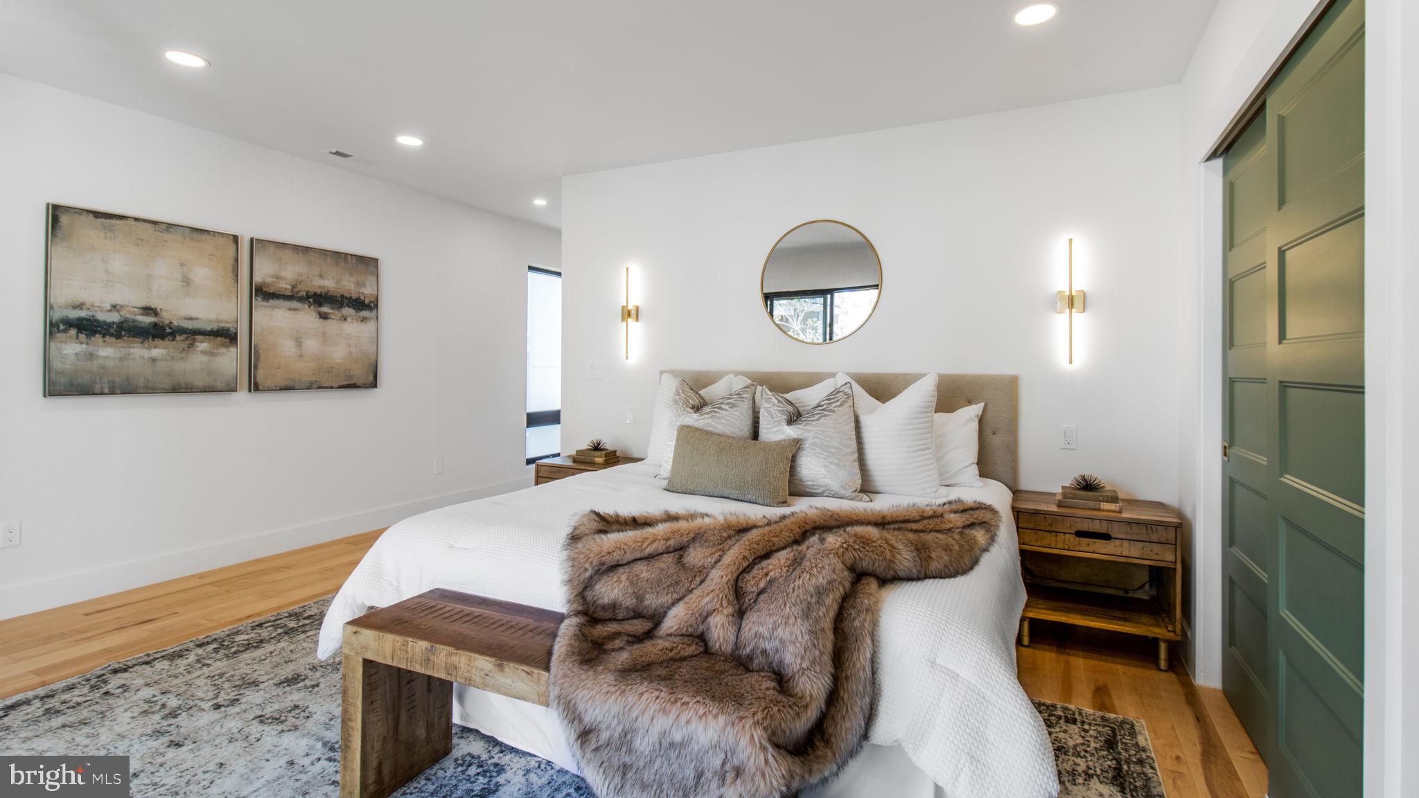 2025 N EMERSON STREET