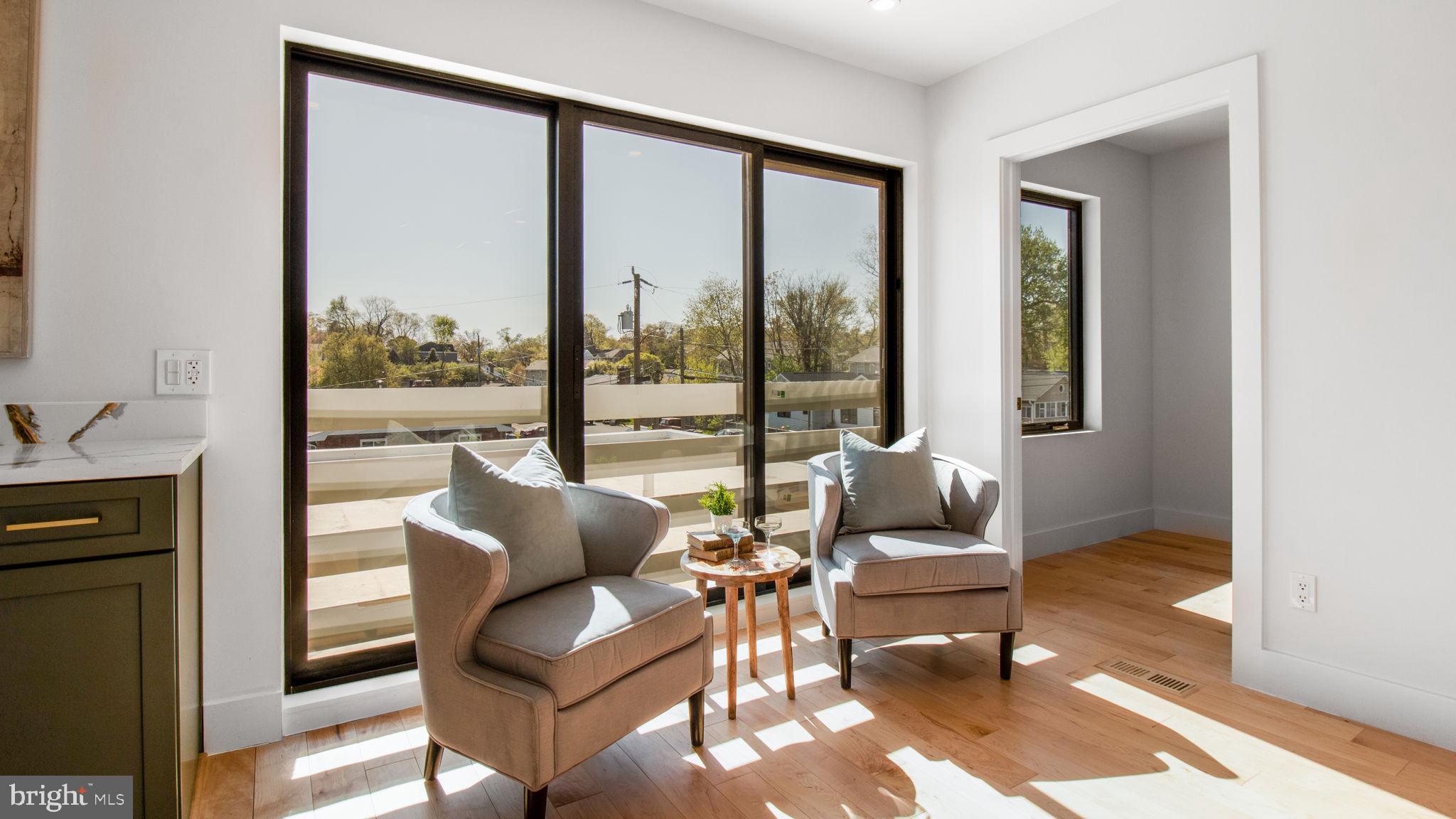 2025 N EMERSON STREET