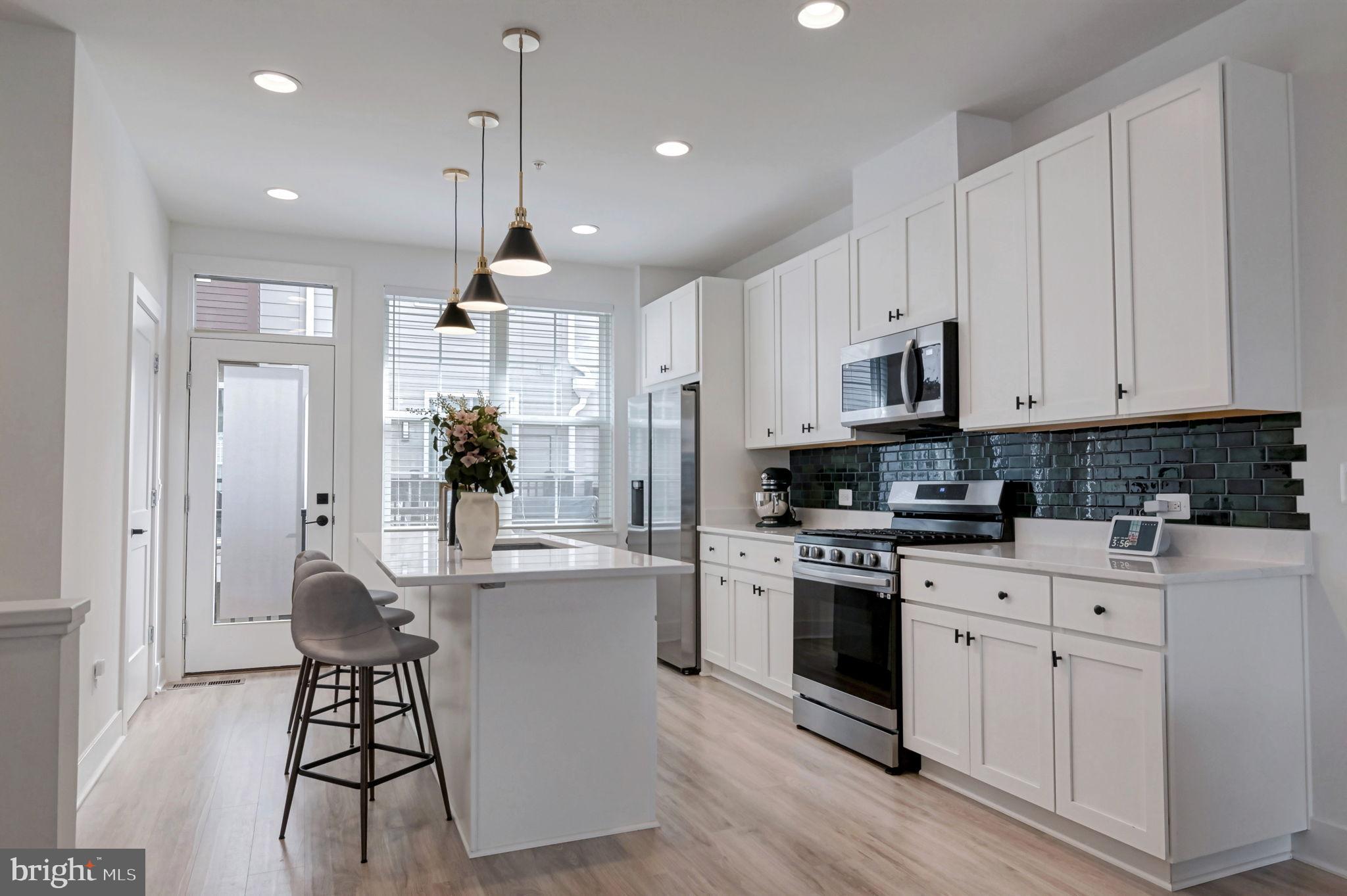 7383 OLD AIRFIELD LANE