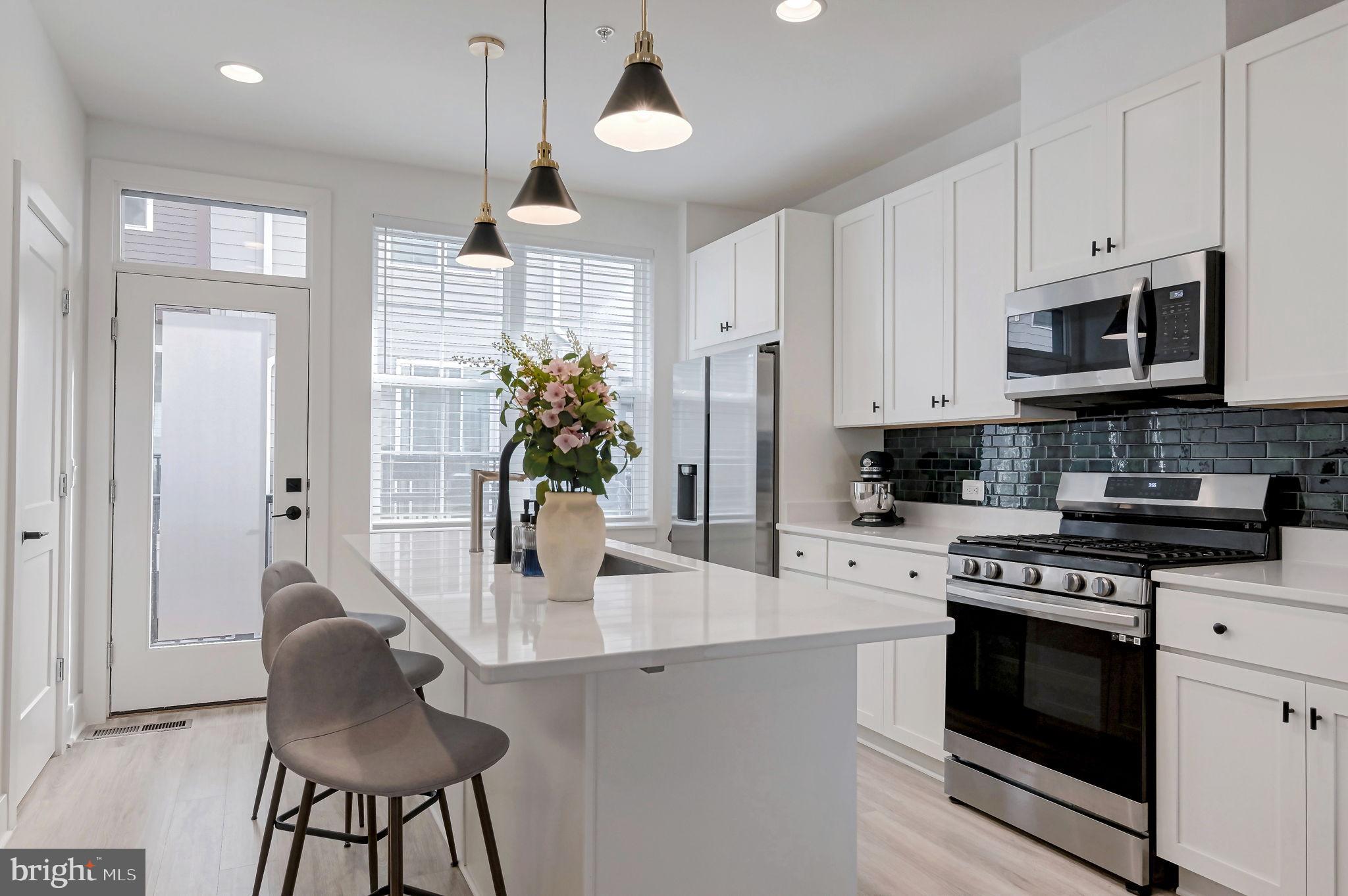 7383 OLD AIRFIELD LANE