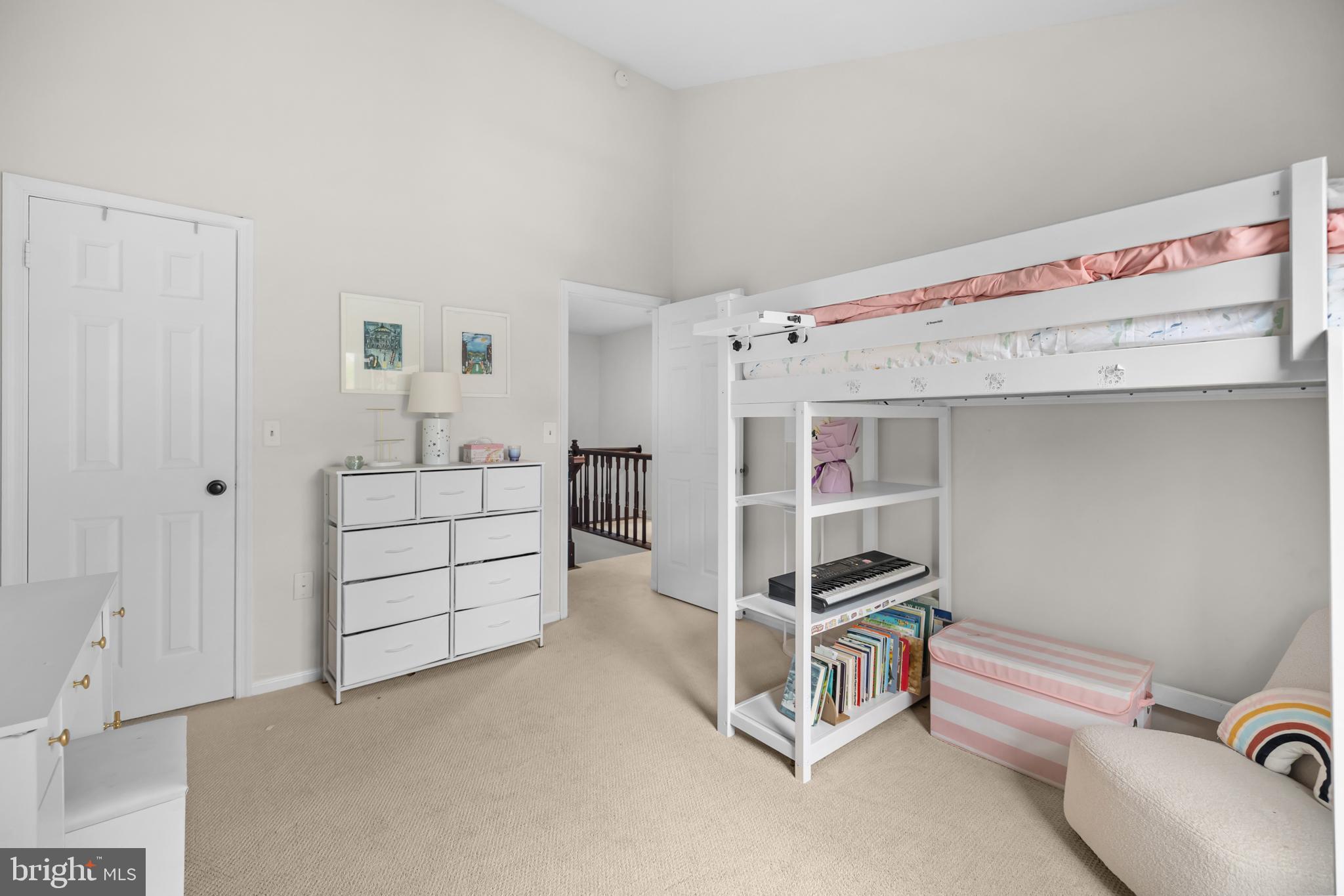 1100 SNEAD PLACE