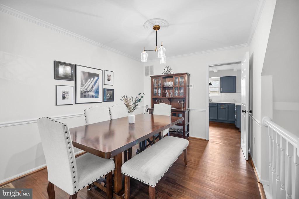 1100 SNEAD PLACE