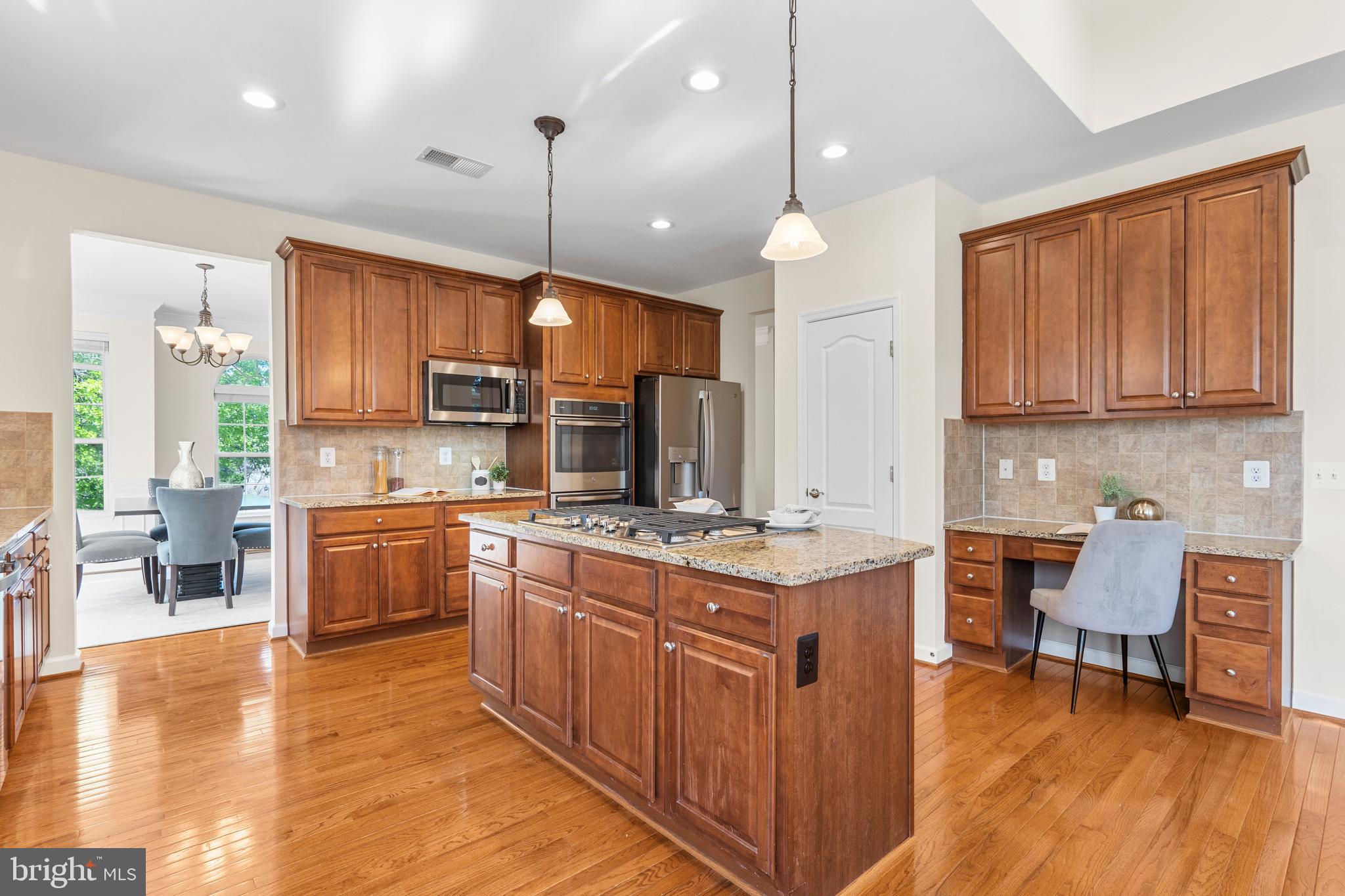 4509 RHETT LANE
