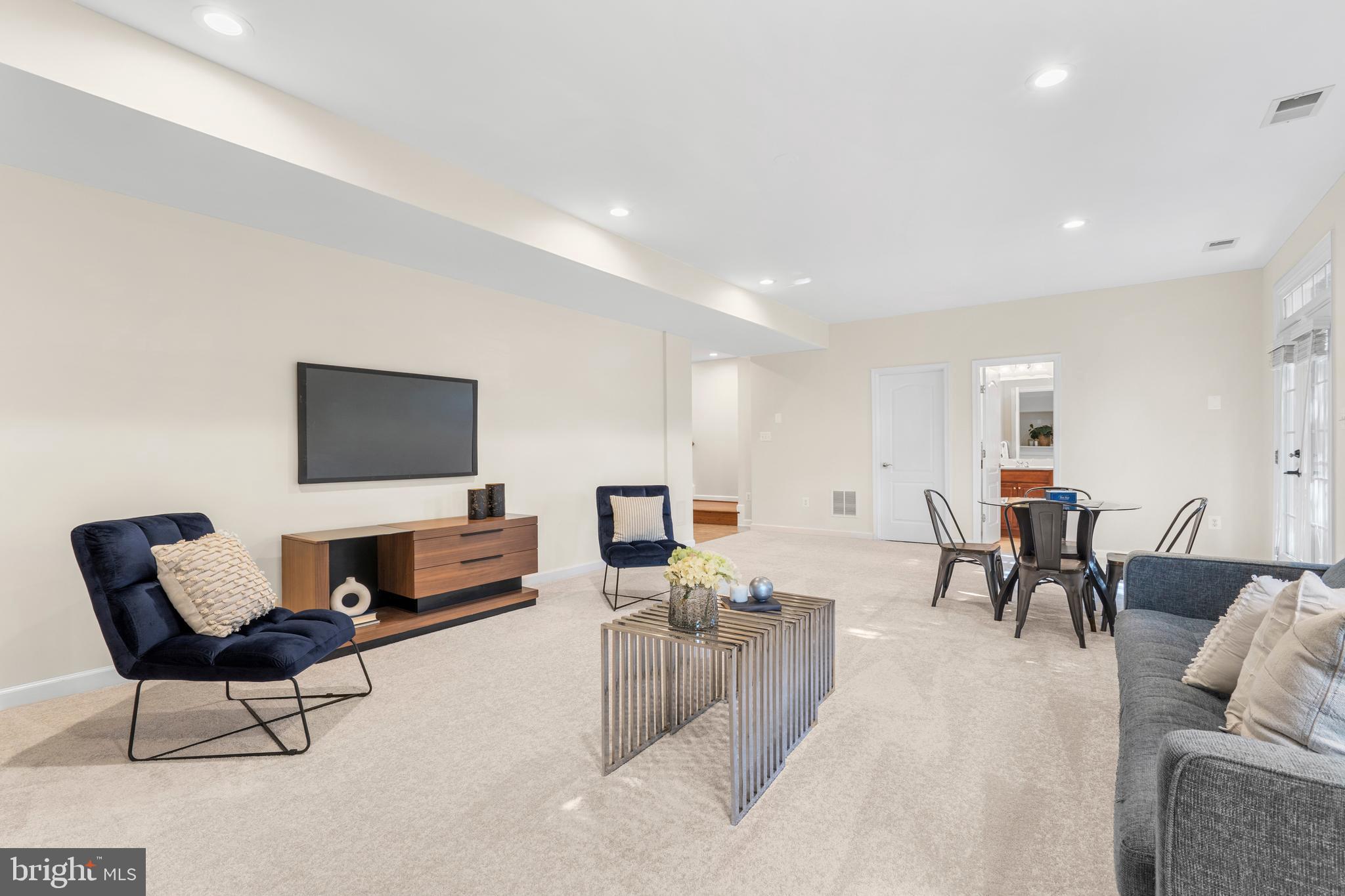 4509 RHETT LANE