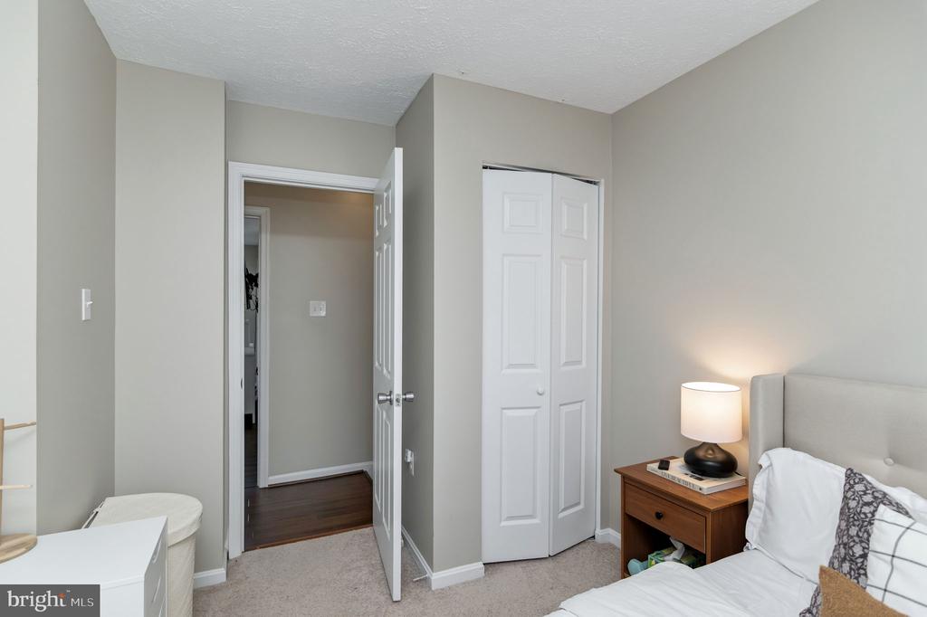 7391 STREAM WAY