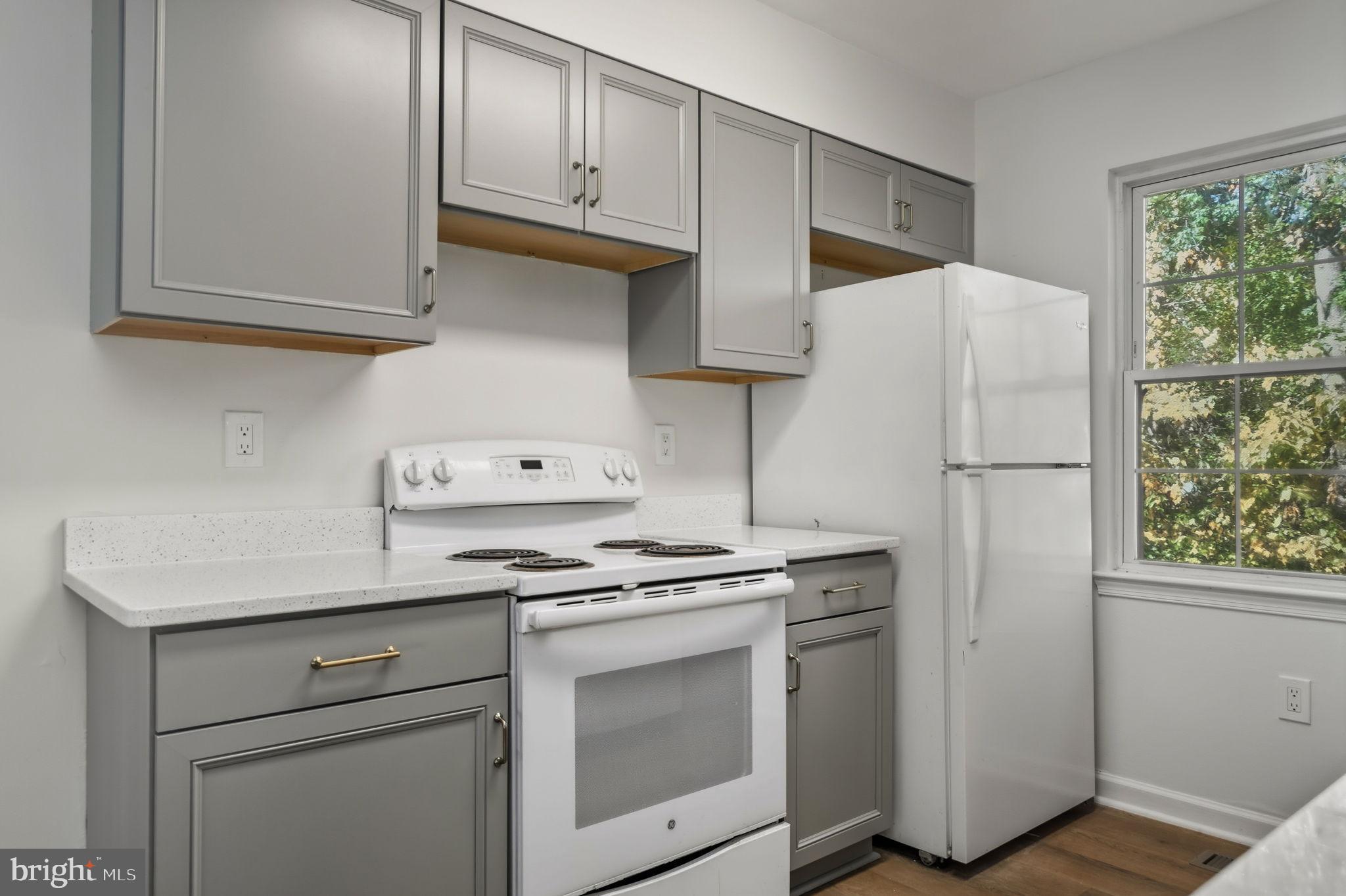 8334 SHADY GROVE CIRCLE