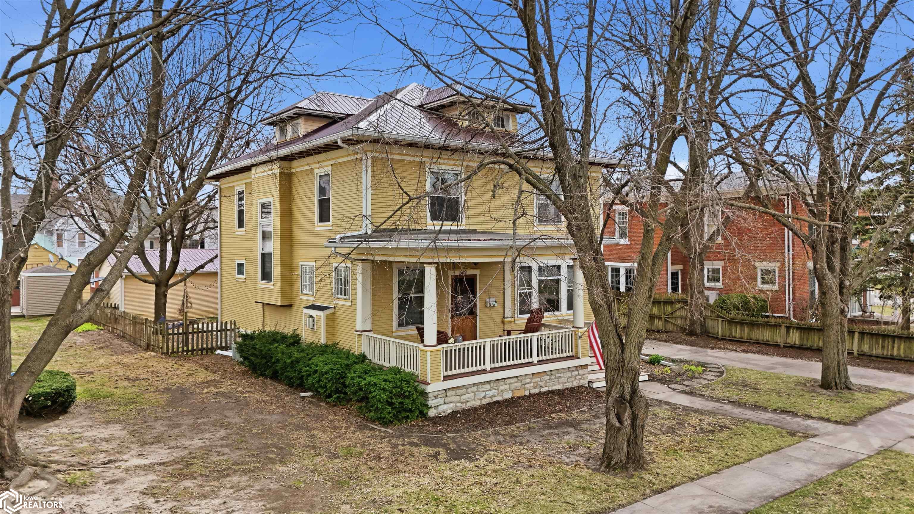 302 N Adams Street