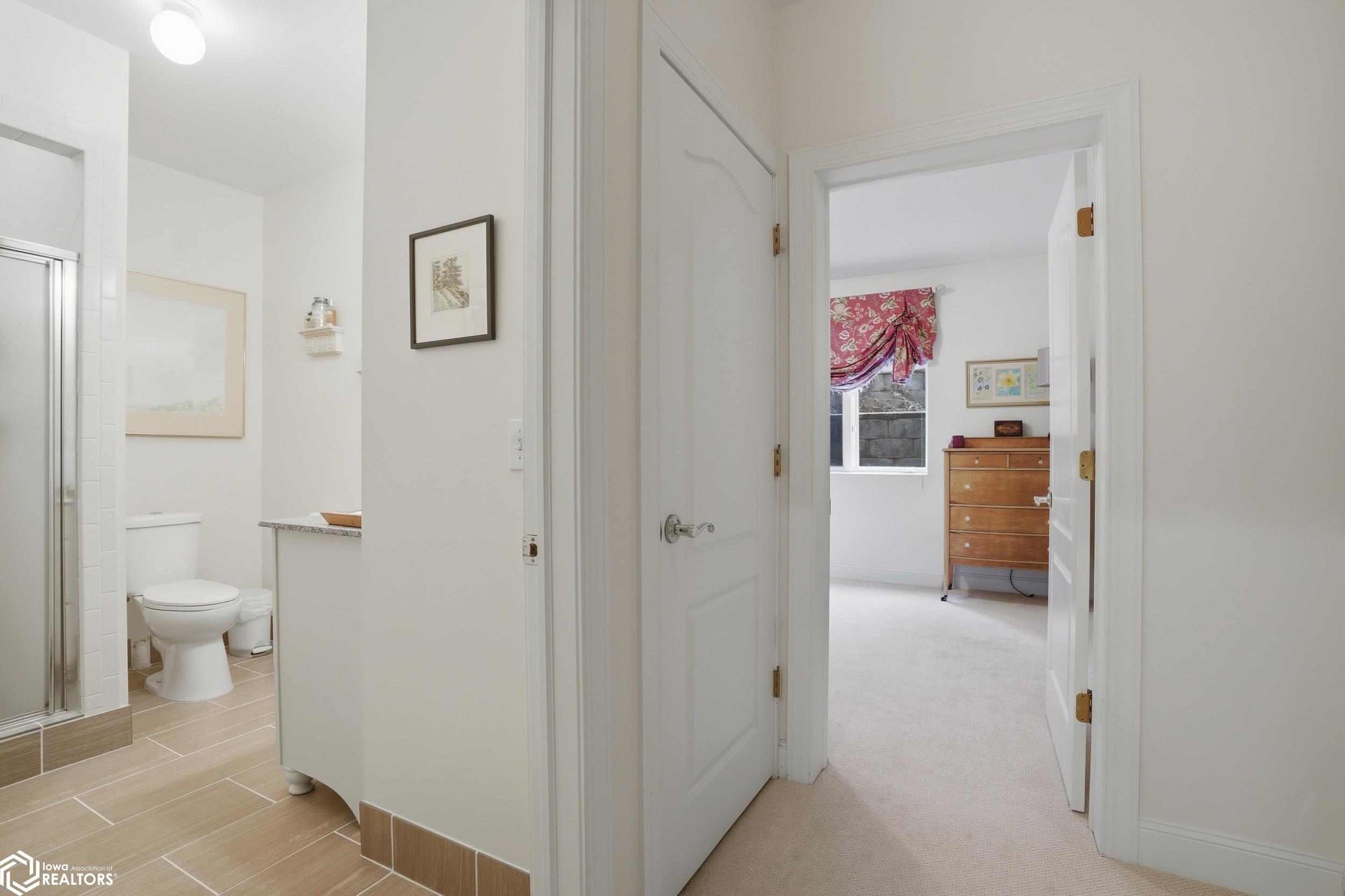 1105 Lakeview Drive