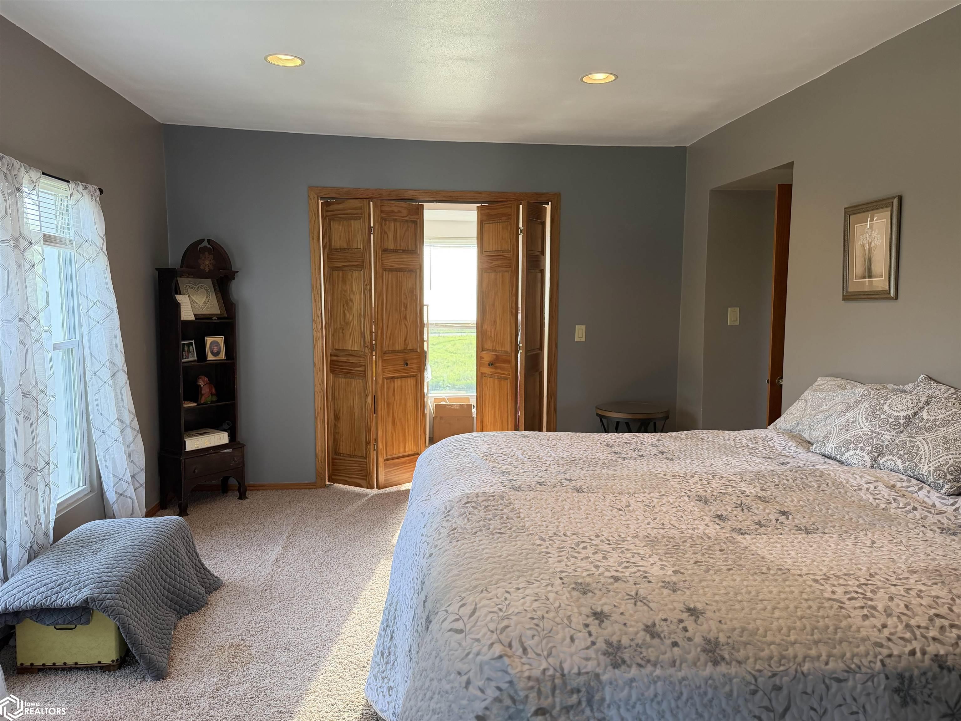 1876 Monroe Avenue