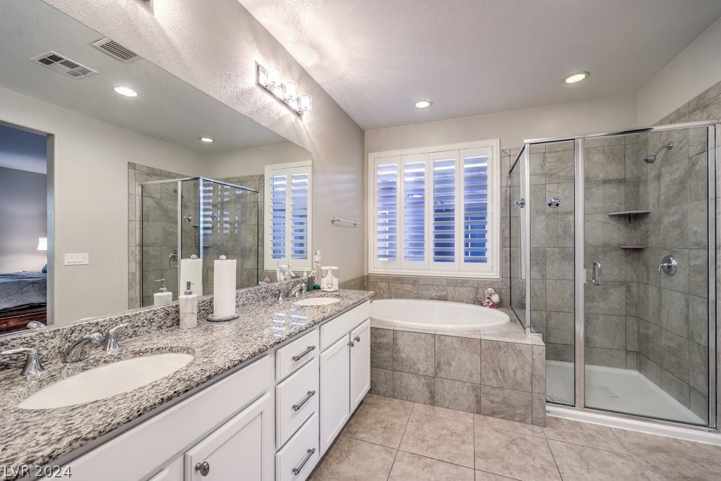 7299 Ellington Park Street