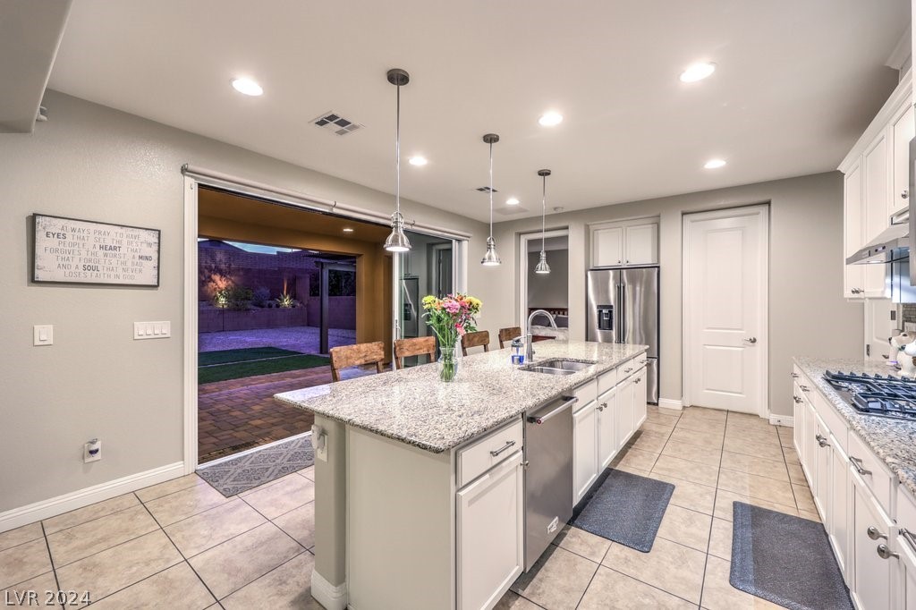 7299 Ellington Park Street