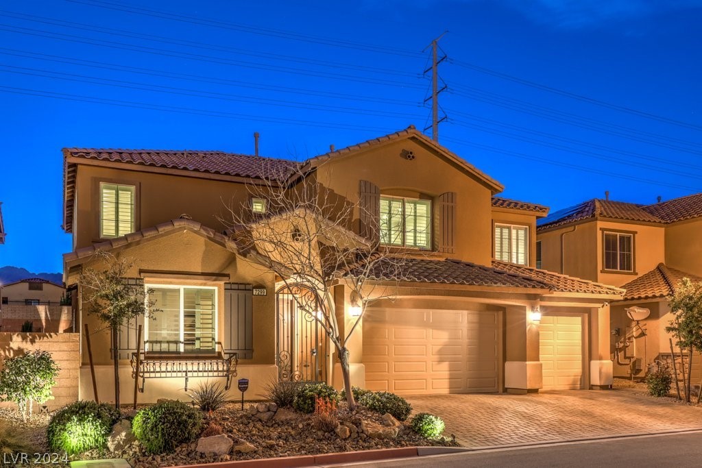 7299 Ellington Park Street