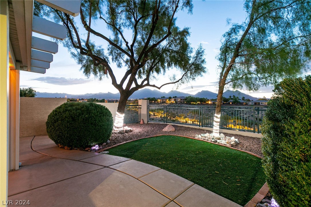 10224 Birch Bluff Lane