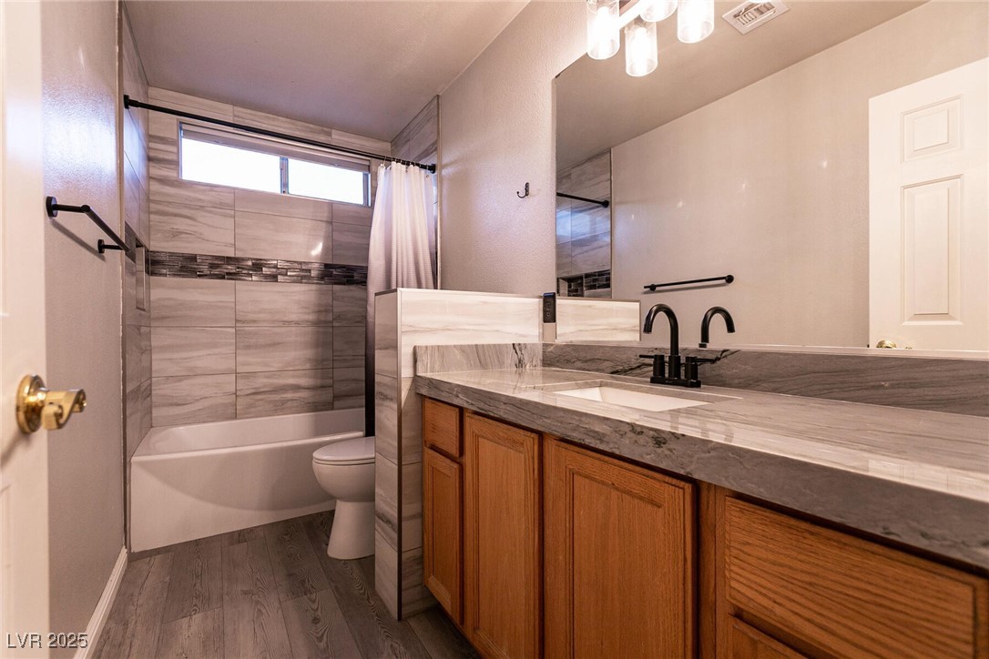 9728 West Gilmore Avenue