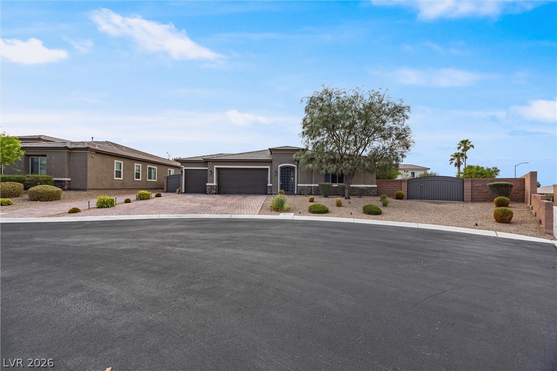 6820 Velvet Snow Street