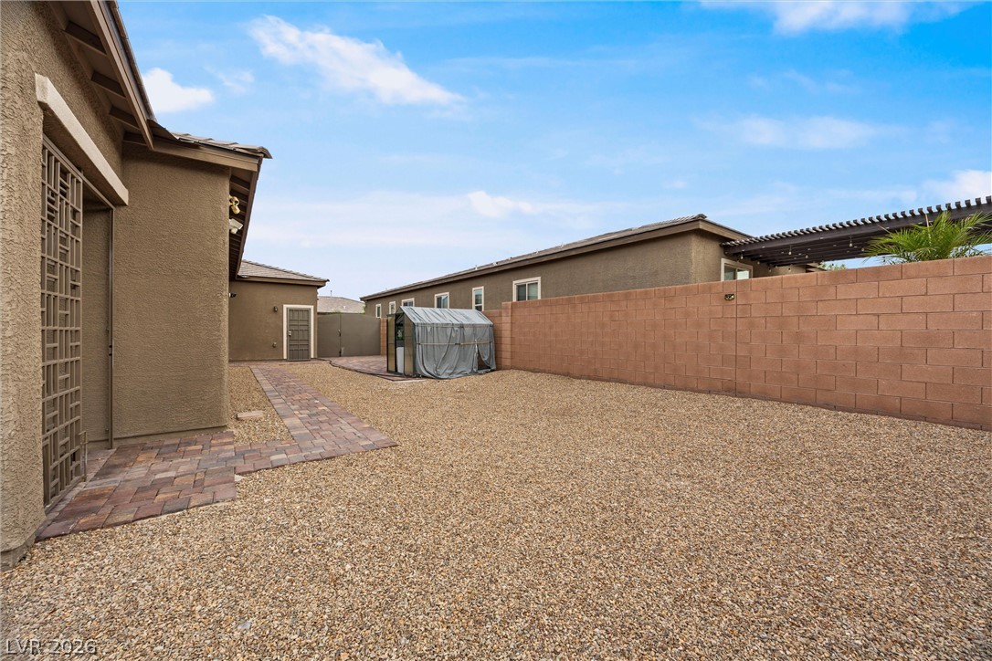 6820 Velvet Snow Street