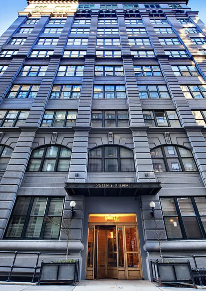 30 MAIN Street 9D