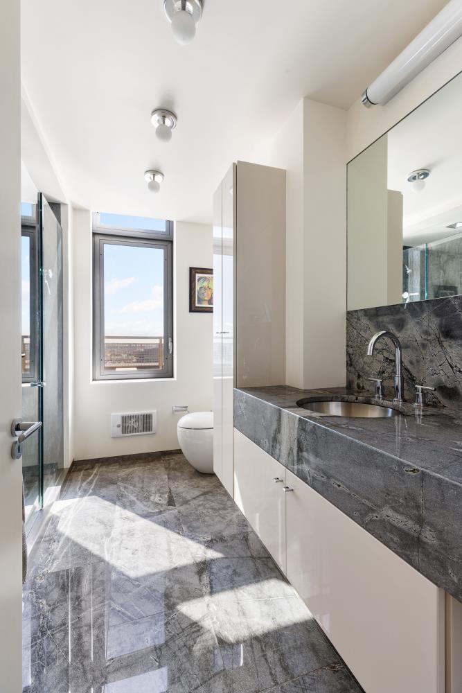 100 Jay St, Penthouse
