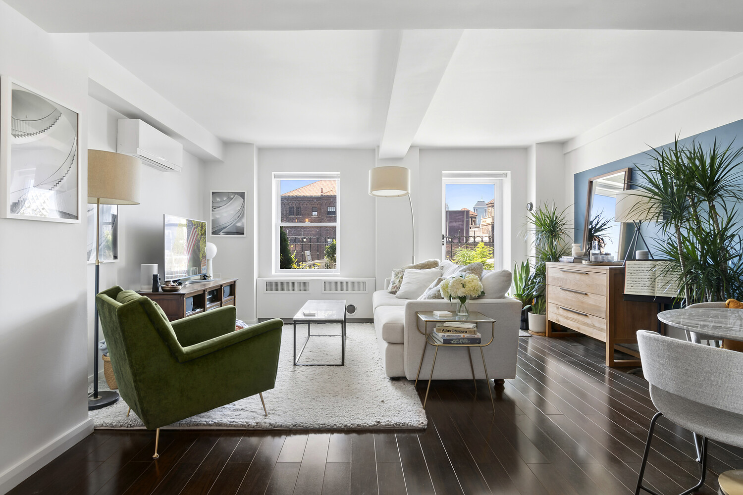 111 HICKS Street 16D