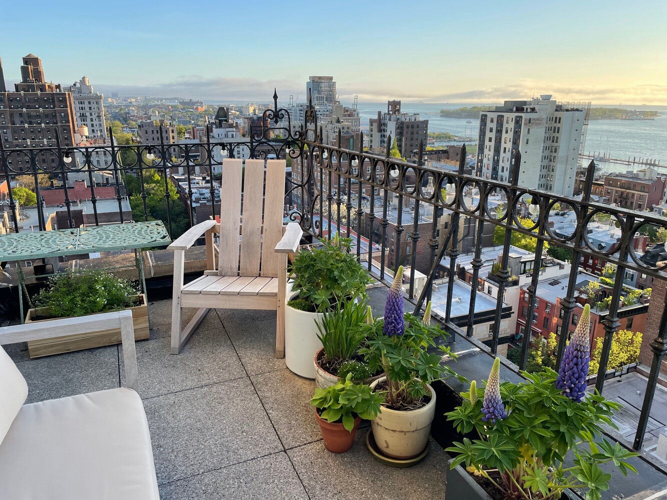 111 HICKS Street 16D