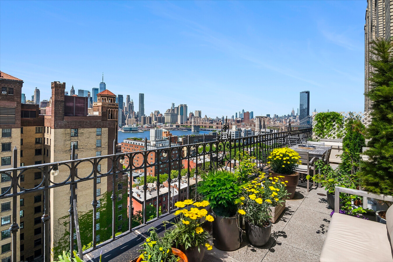 111 HICKS Street 16D